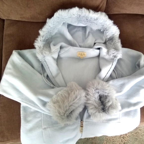 Baby Blue Hooded Fleece Jacket M/L - Picture 4 of 4
